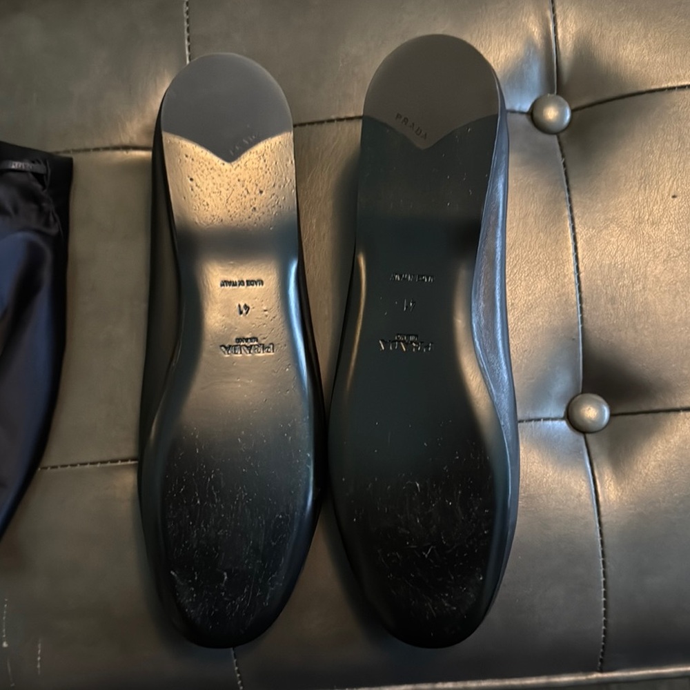 Prada Women's Black Leather Flats - Picture 3 of 10